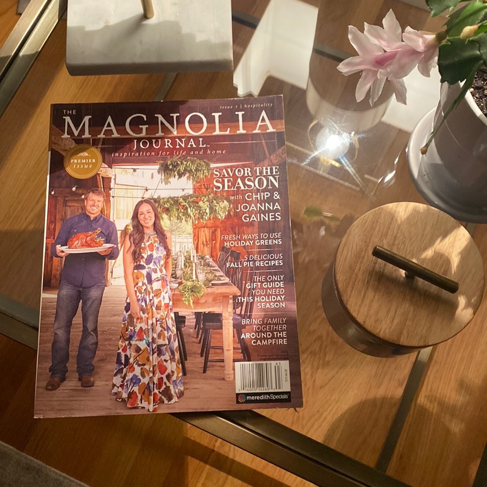MAGNOLIA JOURNAL MAGAZINE PREMIER ISSUE